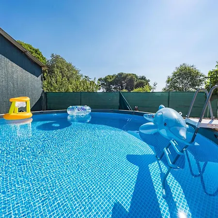 Kristijan & Jelena - Pool, Jacuzzi, Playground Apartment