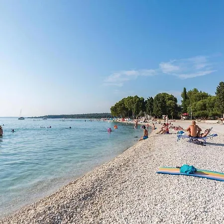 In With Pool & Jacuzzi *