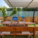 In With Pool & Jacuzzi Vodnjan