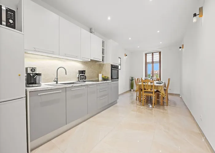 아파트 In With Pool & Jacuzzi